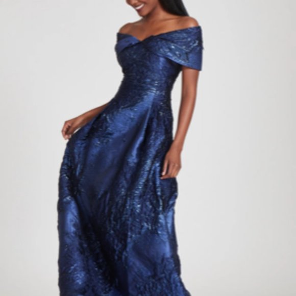 Teri Jon off the shoulder Jacquard Gown size 4 - Picture 1 of 5